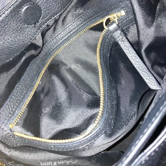 Calvin Klein Large,Buttery, Soft Leather Purse-EUC-Beautiful, Classic yet Modern - Picture 15 of 16